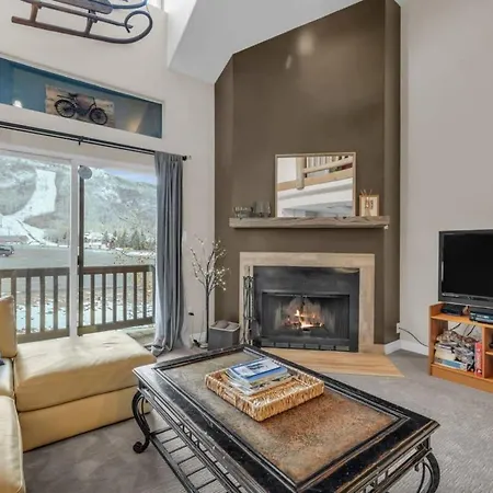 2Bd Condo With Ski Run Views And Hot Tub Access